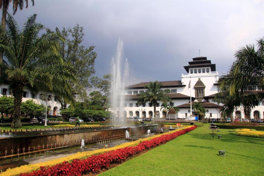 Andelir Hotel Bandung Exteriér fotografie